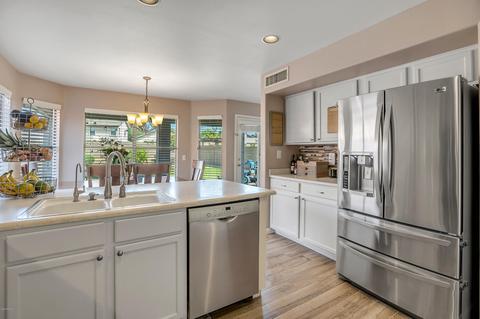4826 E Melinda Ln, Phoenix, AZ 85054 photo 8