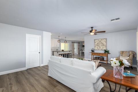 949 E 10th Pl, Mesa, AZ 85203 photo 4