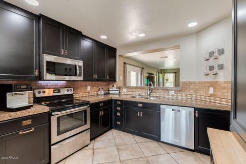 662 S Colonial Ct, Gilbert, AZ 85296 photo 2