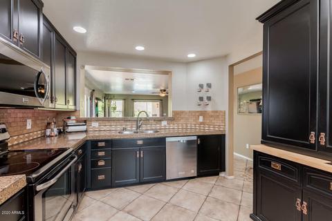662 S Colonial Ct, Gilbert, AZ 85296 photo 5