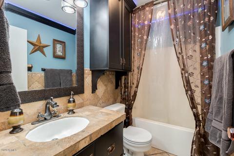 662 S Colonial Ct, Gilbert, AZ 85296 photo 21