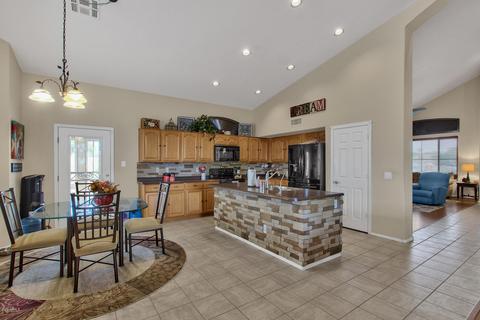 2206 S Revolta --, Mesa, AZ 85209 photo 9