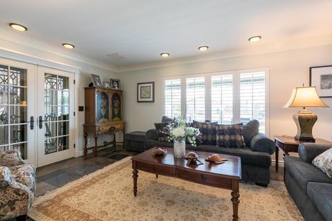 2312 E Concorda Dr, Tempe, AZ 85282 photo 8