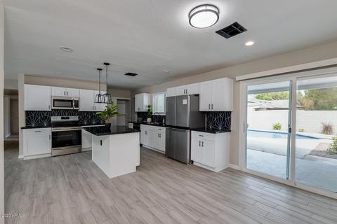 3816 E Mercer Ln, Phoenix, AZ 85028 photo 8