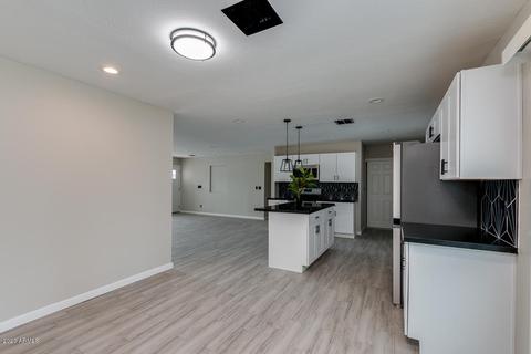 3816 E Mercer Ln, Phoenix, AZ 85028 photo 10