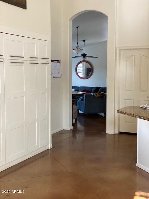 619 E Stonebridge Dr, Gilbert, AZ 85234 photo 4