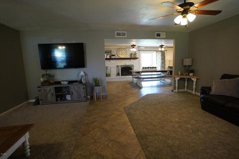 3239 Emerald Cir, Mesa, AZ 85204 photo 4