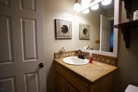 3239 Emerald Cir, Mesa, AZ 85204 photo 20