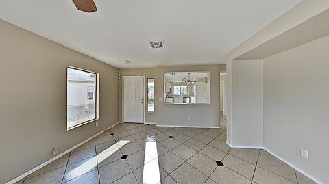 6237 S 15th Dr, Phoenix, AZ 85041 photo 2