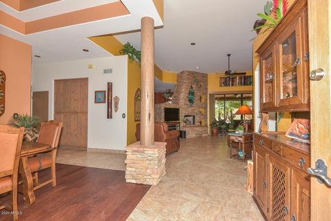 2731 E Laurel Ln, Phoenix, AZ 85028 photo 6