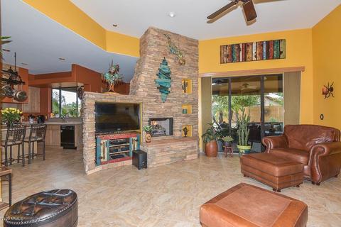 2731 E Laurel Ln, Phoenix, AZ 85028 photo 9