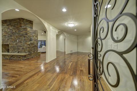 4717 E Rockridge Rd, Phoenix, AZ 85018 photo 6