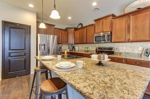 2255 W Spur Dr, Phoenix, AZ 85085 photo 8