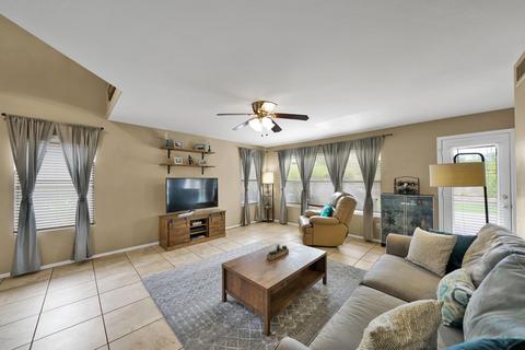 4717 E Lone Cactus Dr, Phoenix, AZ 85050 photo 2