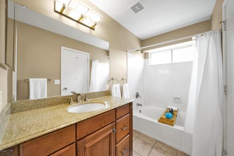 4717 E Lone Cactus Dr, Phoenix, AZ 85050 photo 13
