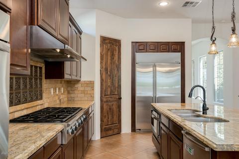 8714 S 23rd Pl, Phoenix, AZ 85042 photo 19