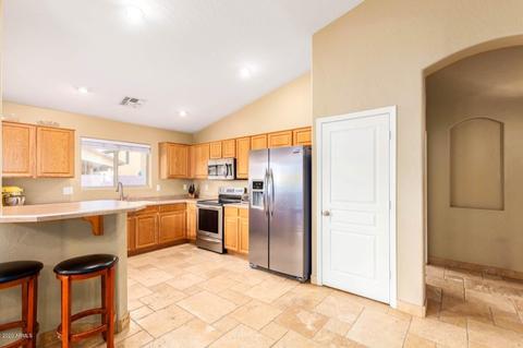 634 E Iris Ct, Gilbert, AZ 85296 photo 9