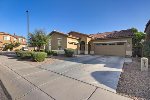 3135 E Ridgewood Ln, Gilbert, AZ 85298 photo 1