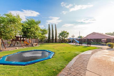 4737 E Verbena Dr, Phoenix, AZ 85044 photo 2