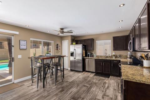 3055 E Hononegh Dr, Phoenix, AZ 85050 photo 11