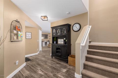 3055 E Hononegh Dr, Phoenix, AZ 85050 photo 3