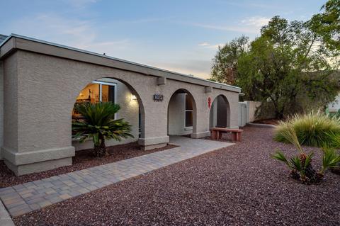 2345 E Becker Ln, Phoenix, AZ 85028 photo 4