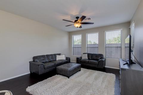 3084 S Lois Ln, Gilbert, AZ 85295 photo 9