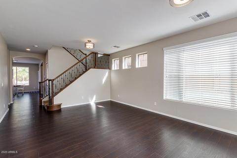 3084 S Lois Ln, Gilbert, AZ 85295 photo 4