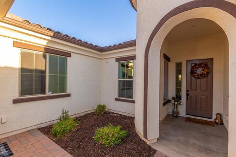 3835 E Carob Dr, Gilbert, AZ 85298 photo 4