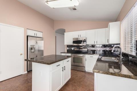 937 E Greenlee Ave, Apache Junction, AZ 85119 photo 9