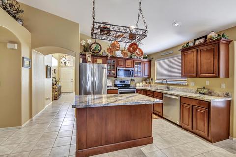 170 W Jasper Dr, Gilbert, AZ 85233 photo 3