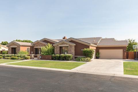 3527 E Mallory Cir, Mesa, AZ 85213 photo 2