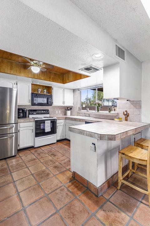 2418 E Contention Mine Rd, Phoenix, AZ 85032 photo 8