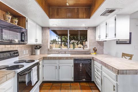 2418 E Contention Mine Rd, Phoenix, AZ 85032 photo 5