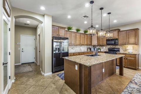 2750 E Carob Dr, Gilbert, AZ 85298 photo 9