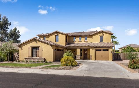 2750 E Carob Dr, Gilbert, AZ 85298 photo 1
