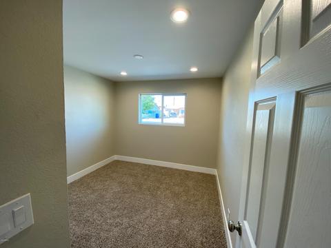 121 E Garnet Ave, Mesa, AZ 85210 photo 10