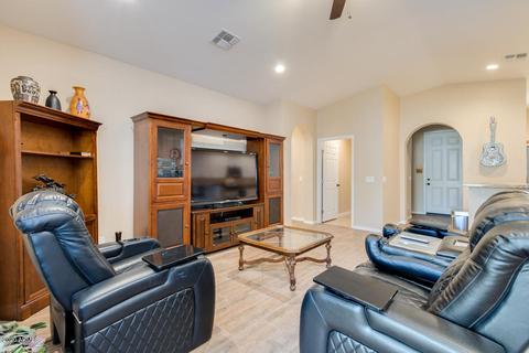 221 S Main Dr, Apache Junction, AZ 85120 photo 6