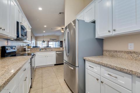 221 S Main Dr, Apache Junction, AZ 85120 photo 17