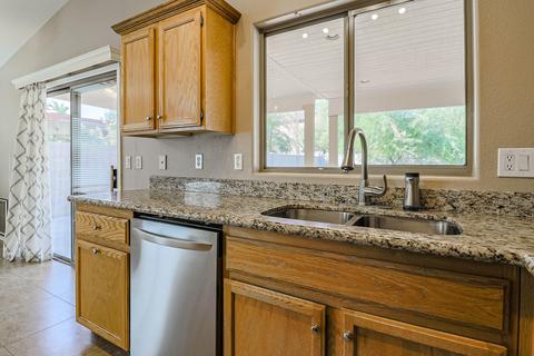 2014 E Aire Libre Ave, Phoenix, AZ 85022 photo 8