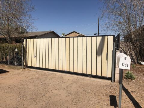 1708 Encinas Ln, Phoenix, AZ 85040 photo 2