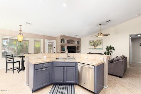 3637 E Red Oak Ln, Gilbert, AZ 85297 photo 11