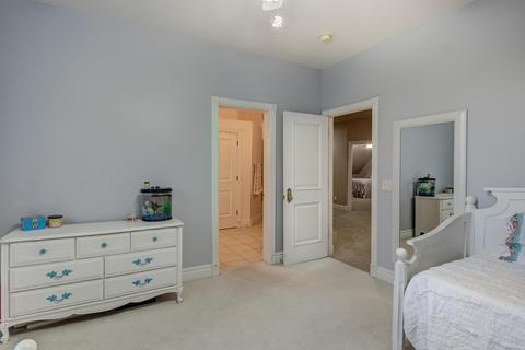 15415 E Pickett Ct, Gilbert, AZ 85298 photo 83