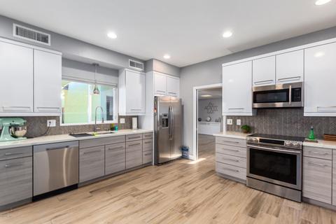 4331 E Piccadilly Rd, Phoenix, AZ 85018 photo 8