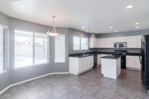 2027 E Parkside Ln, Phoenix, AZ 85024 photo 13