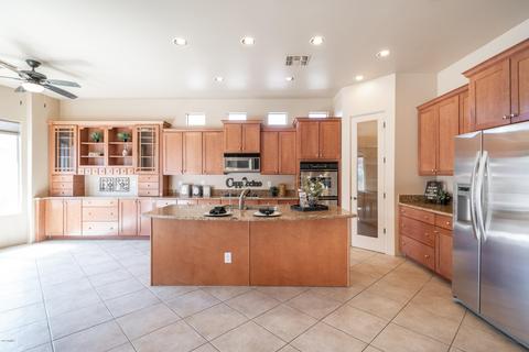 1821 E Gary Way, Phoenix, AZ 85042 photo 11