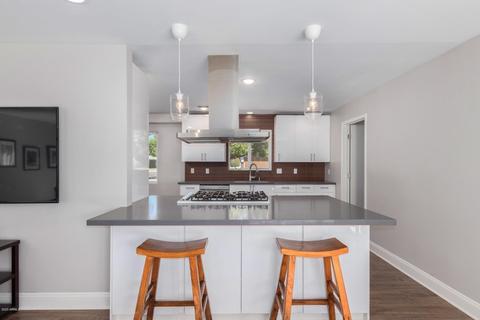 4933 E Osborn Rd, Phoenix, AZ 85018 photo 10