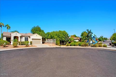 2510 E Toledo Ct, Gilbert, AZ 85295 photo 9