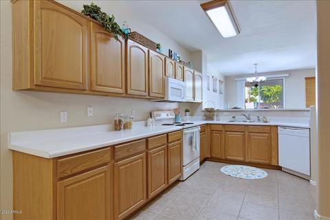 2510 E Toledo Ct, Gilbert, AZ 85295 photo 3