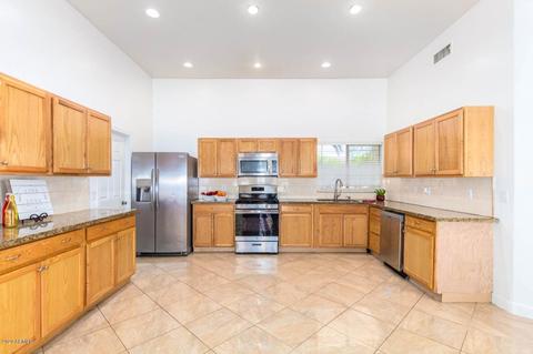 290 W Brooks St, Gilbert, AZ 85233 photo 5